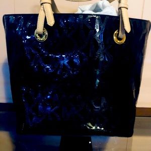 Michael Kors patent large black bag